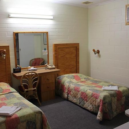 Island Motel Kingscote Bagian luar foto