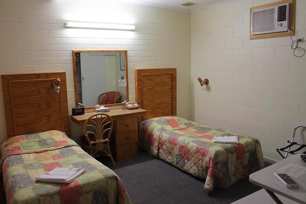 Island Motel Kingscote Bagian luar foto