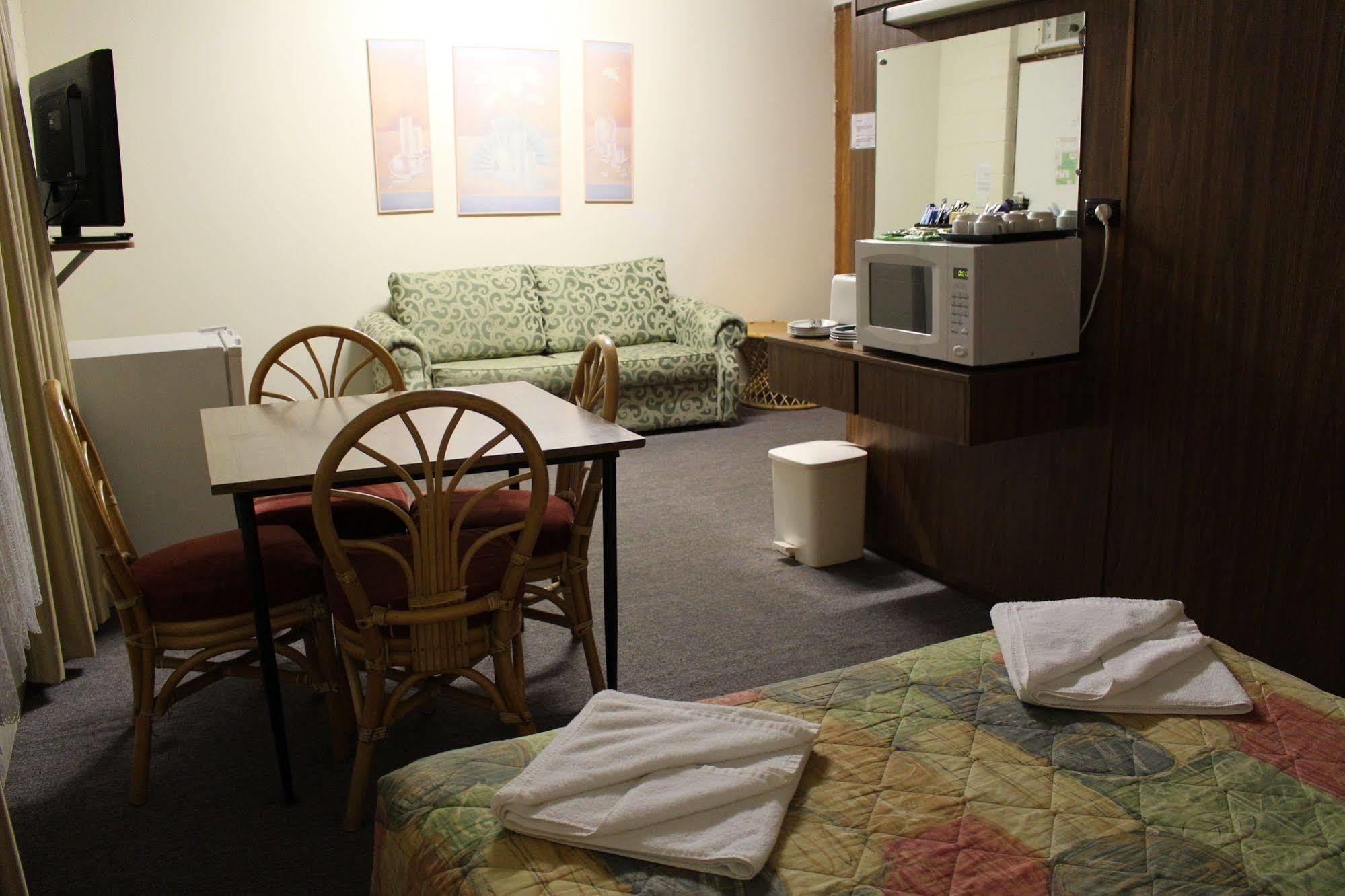 Island Motel Kingscote Bagian luar foto