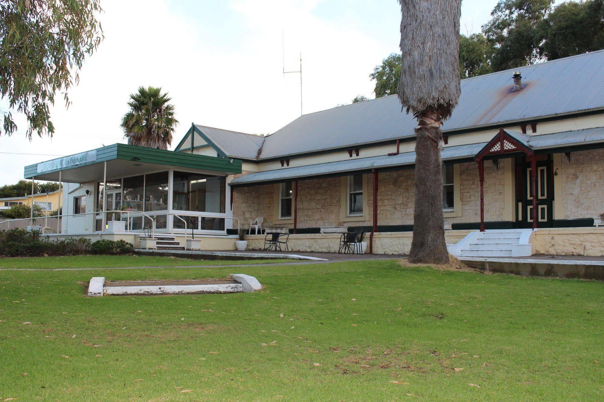 Island Motel Kingscote Bagian luar foto