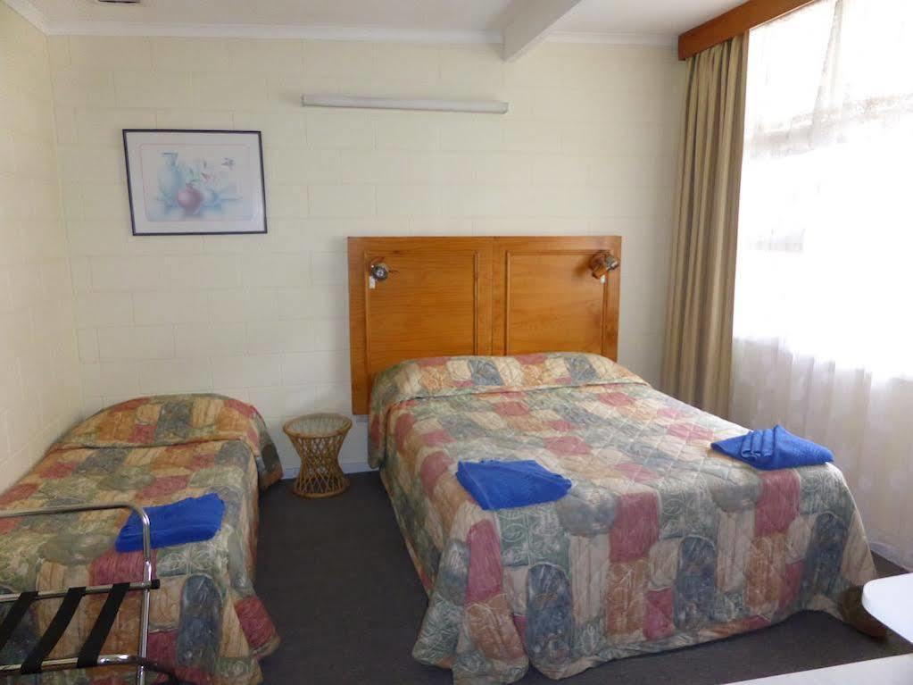 Island Motel Kingscote Bagian luar foto