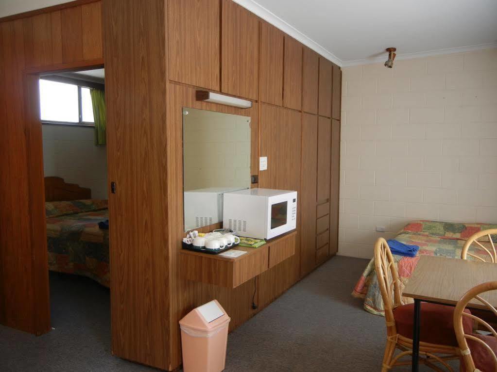 Island Motel Kingscote Bagian luar foto