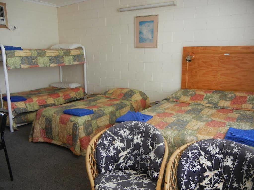 Island Motel Kingscote Bagian luar foto